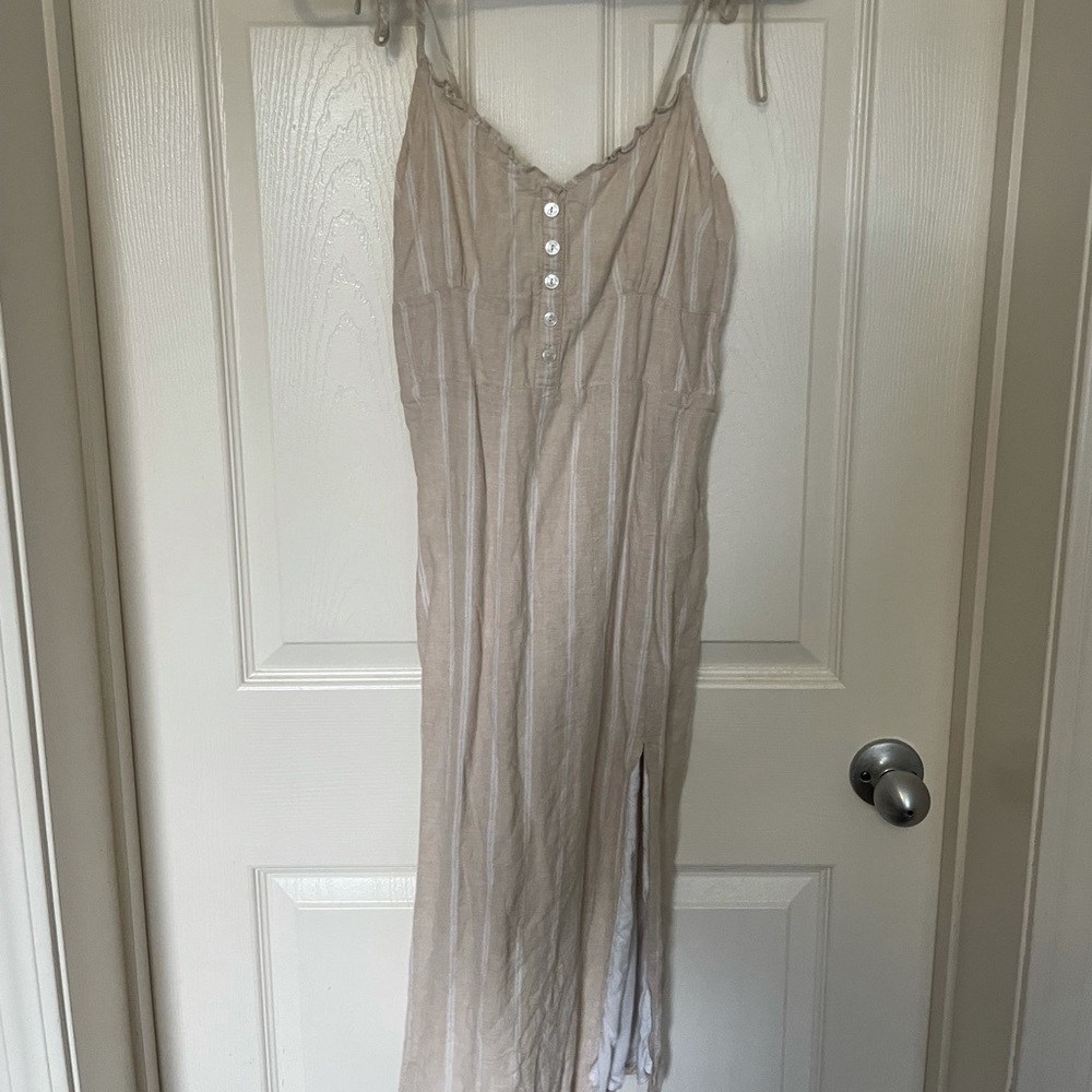 Midi dress w/slit